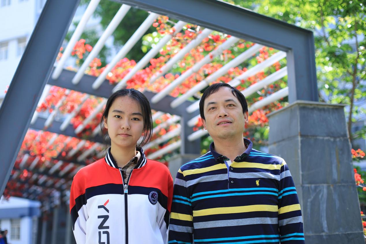 C:\\Users\\cache\\Desktop\\高三考试优异师生\\nEO_IMG_IMG_4970.jpgnEO_IMG_IMG_4970