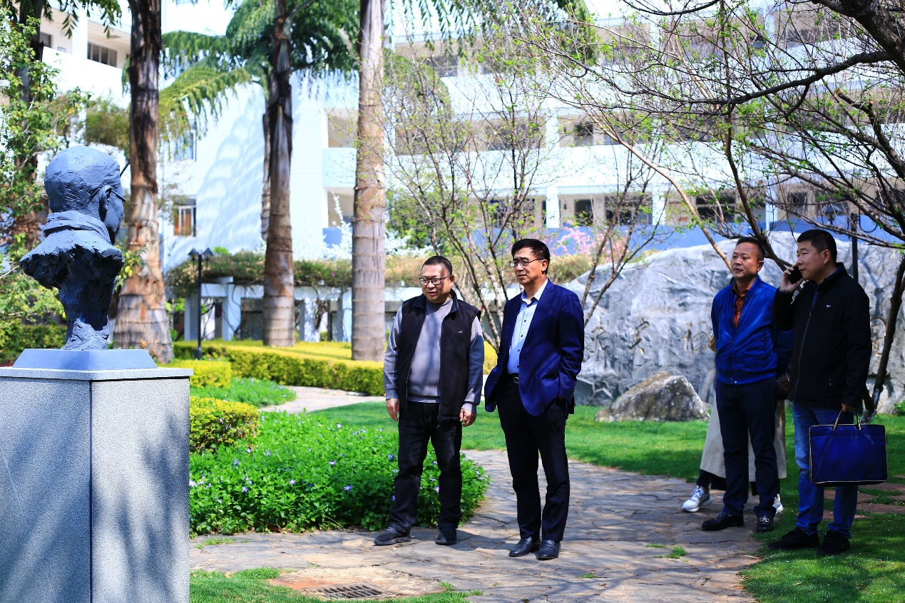 C:\\Users\\ADMINI~1\\AppData\\Local\\Temp\\WeChat Files\\67246309b0d3ce641c7509d2ef40618.jpg