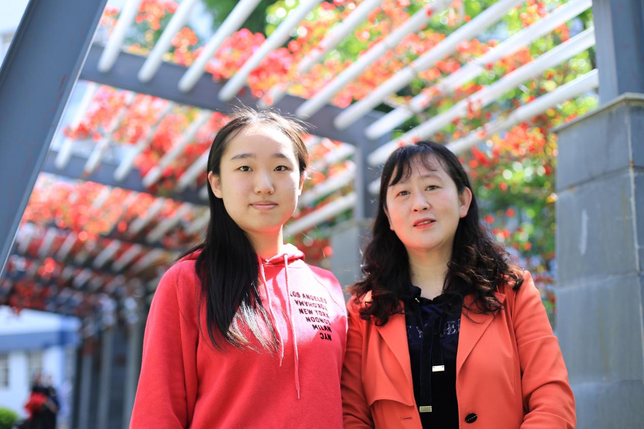 C:\\Users\\cache\\Desktop\\高三考试优异师生\\nEO_IMG_IMG_4971.jpgnEO_IMG_IMG_4971