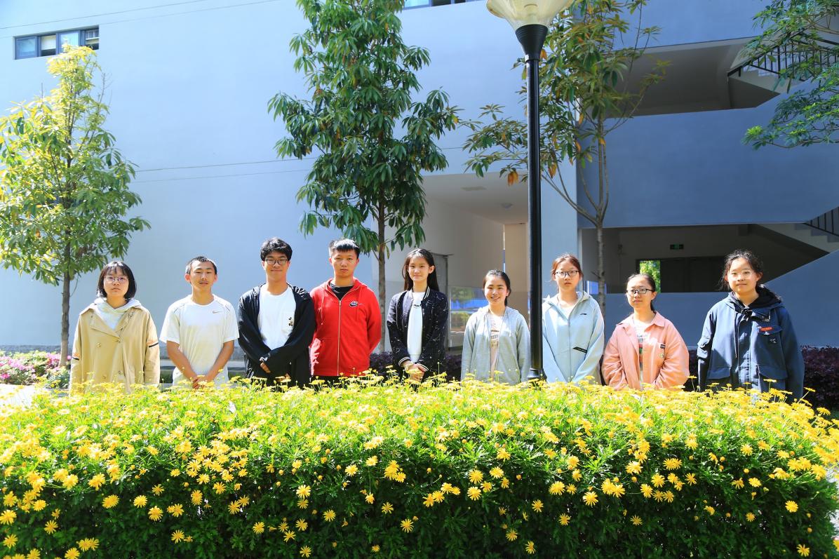 C:\\Users\\cache\\Desktop\\高三考试优异师生\\nEO_IMG_IMG_4962.jpgnEO_IMG_IMG_4962