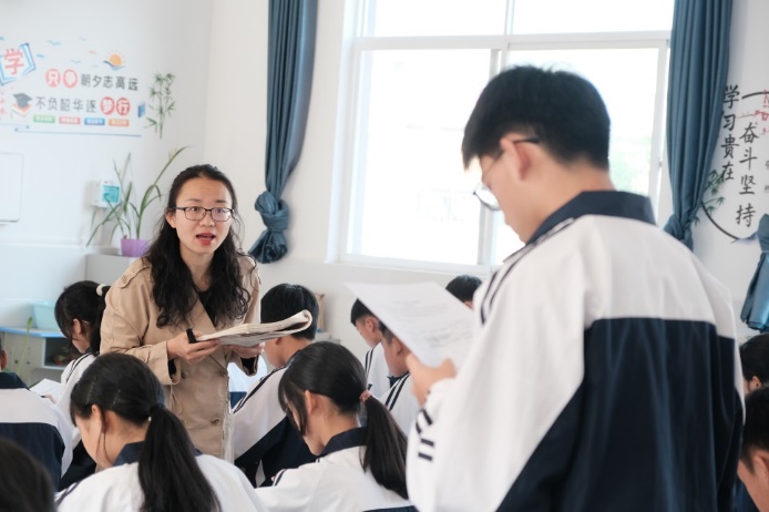 C:\Users\ThinkPad\Documents\Tencent Files\2728676293\FileRecv\MobileFile\DSCF3082.JPG