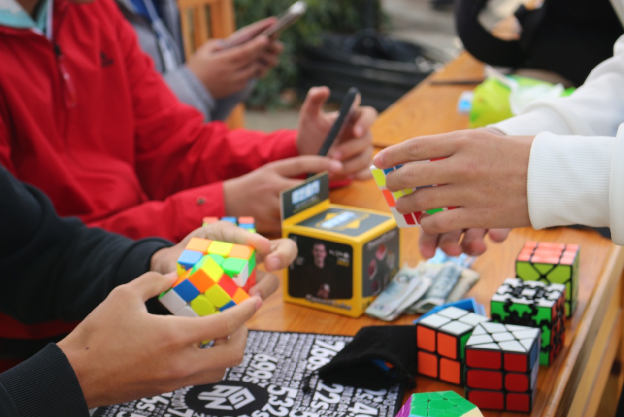 8208362D1F22BD8A3CFF2D9B0826615B