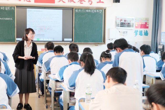 C:\Users\ThinkPad\Documents\Tencent Files\2728676293\FileRecv\MobileFile\DSCF3107.JPG