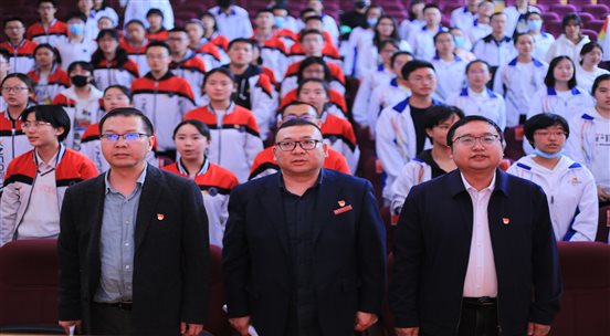 nEO_IMG_03奏唱国歌